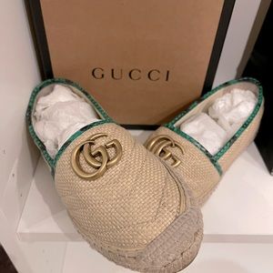 They come with original bag, shoe box, & dust bag